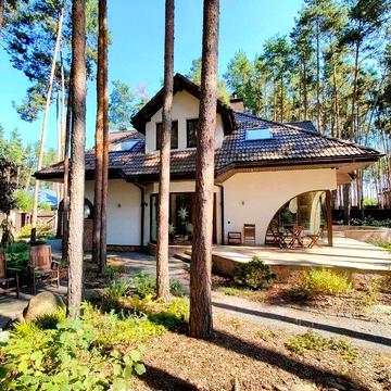Оренда екологічного будинку з власним природним садом в лісовій Бучі