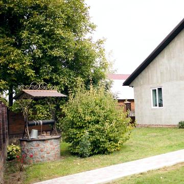 Продам сучасний будинок з меблями