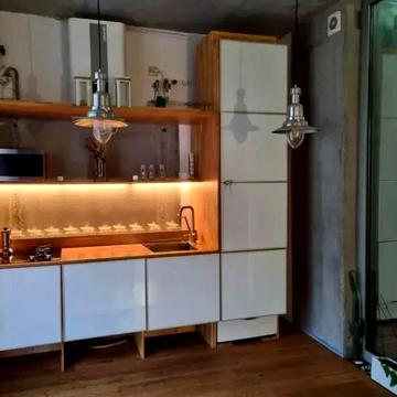 Дегтярна вул., 7