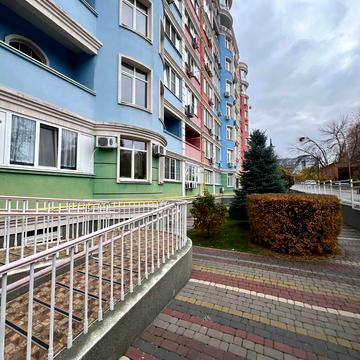 Євпаторійська вул., 2б