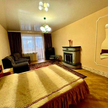 Оренда 3-к. квартири  в Центрі Києва. Вул. Мала Житомирська 10.