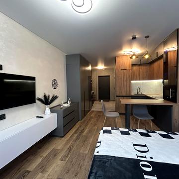 Романа Левицького вул., 1