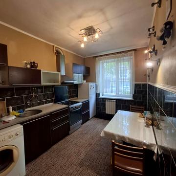 Монтажників вул., 103