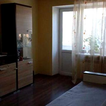 Инглези/Варненская, уютная 2 комнатная, газ, балкон- 47м кв