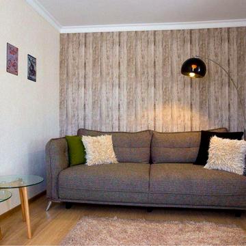 Продам 1-кімнатну кв з просторою кухнею-студією в самому центрі міста!