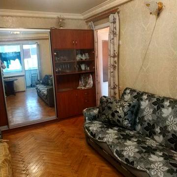 Продаётся 2х комнатная квартира ст.метро Дарница