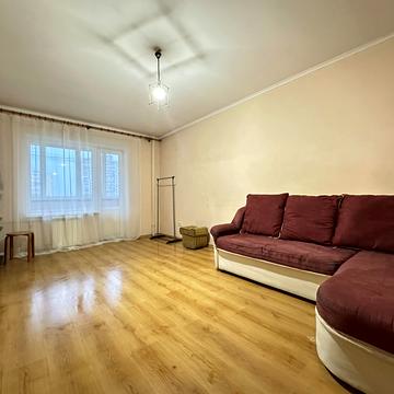 Олександри Екстер вул. (Марини Цвєтаєвої), 8-А