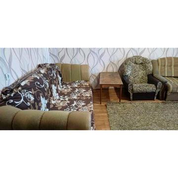 Мілютенка вул., 25