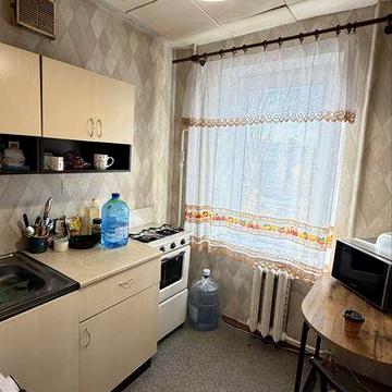 Продаж 1-кім. квартири в цегляному будинку