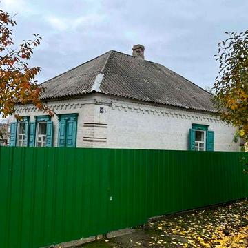 Продам цегляний будинок