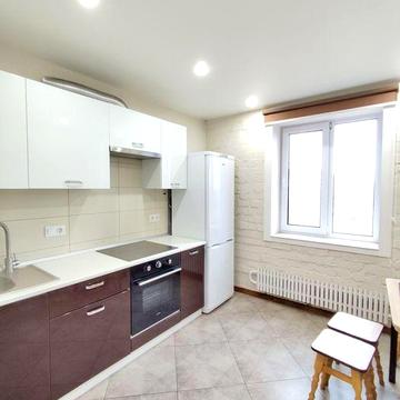 Продам 2 ком квартиру Одесская,пр.Аэрокосмический,м.Левадв