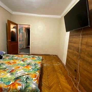 Заболотного/Добровольского, светлая 2х комнатная на 2 эт. газ