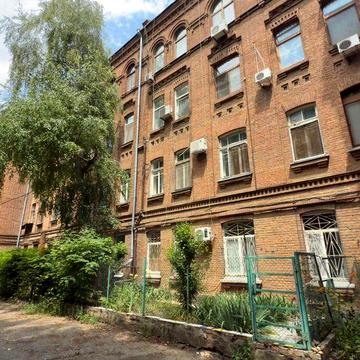 Продам 3 комнатную квартиру в царском доме 2 Фонтана