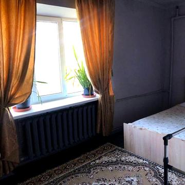 Сдам квартиру. 2 х ком. Зимних походов( Молодогвардейская)