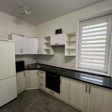 Здається 2 кімнатна квартира в центрі