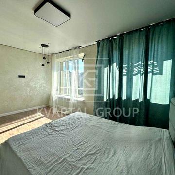 Продам ГАРНУ квартиру в з новим ремонтом, меблями.