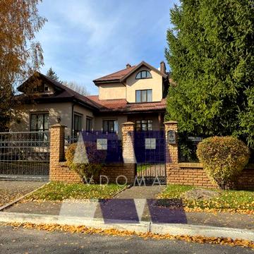 Продаж маєтку 680м2  в КМ «Золоче»