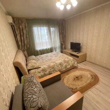 Володимира Івасюка просп. (Героїв Сталінграду), 37