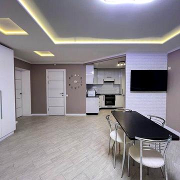 Здається трикімнатна квартира