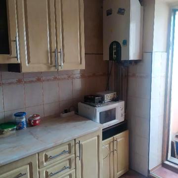 Торговиця вул., 28