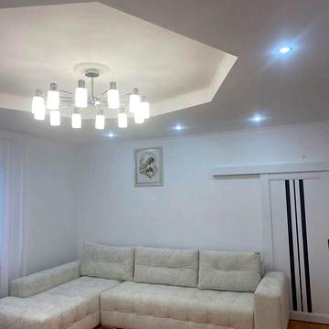 Довгострокова оренда 3к Квартира Роксоляни вулиця