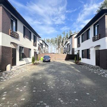 Будинок/Дуплекс в котеджному містечку. Гостомель