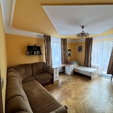 Довготривала оренда 1 кімнатної квартири по вул.Стрийській( Власник)