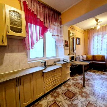 Охайний будинок на Печерську.метро Звіренецька.