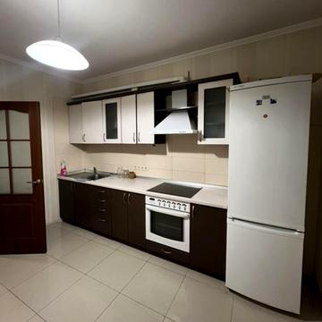 Олени Пчілки вул., 6