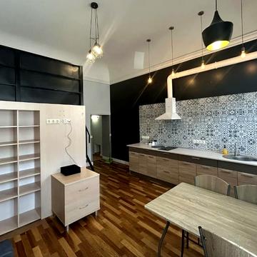 Ніни Строкатої вул. (Буніна), 4