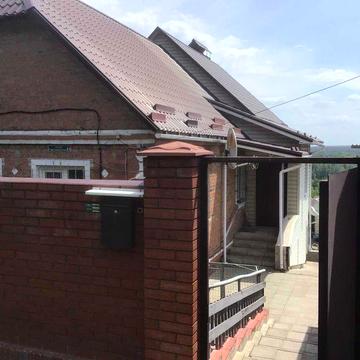 Продам добротний, доглянутий будинок, м. Чугуїв