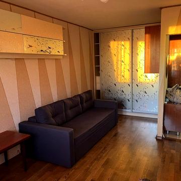 Жуля Верна бульв. (Ромена Роллана), 14