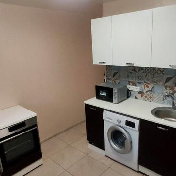 Оболонська пл. (Дружби Народів СРСР), 5