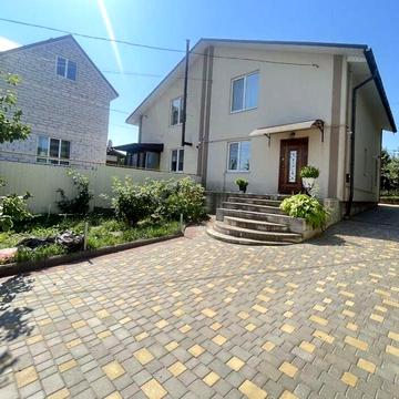 Оренда котеджу Лезнево