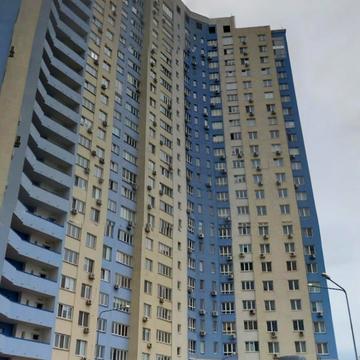 Академіка Глушкова просп., 9-В