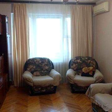 2 комнатная на Оболони, Оболонский, 27, метро Минская 2 мин., ДримТаун