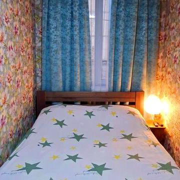 Здам на довгий термін кімнату в гуртожитку в центрі