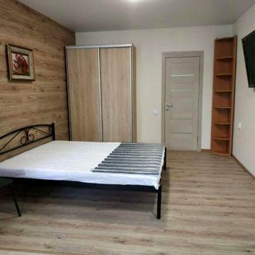 В оренду квартира-студія. Район Старий центр. Ціна вже з комуналкою!