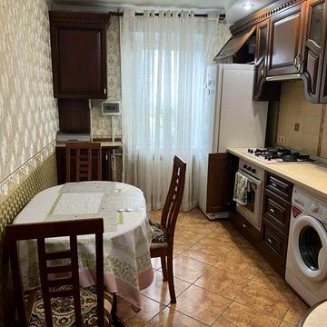 Здам 3 кімнатну квартиру вулиця Лесі Українки 3/9 з А/О