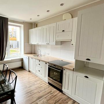 Івана Кавалерідзе вул., 7