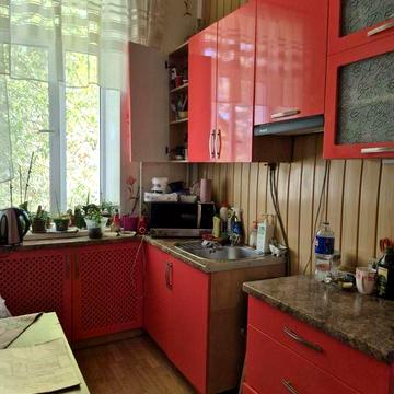 Продаж двокімнатної у центральній частини царська забудова