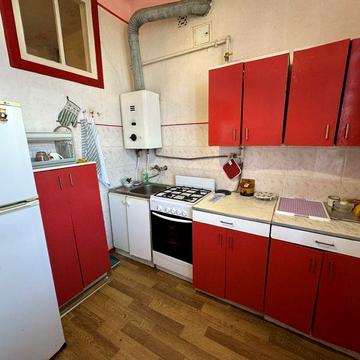 Оренда 1-кімнатної квартири біля Площі Визволення по вул. Пр. Поштовий