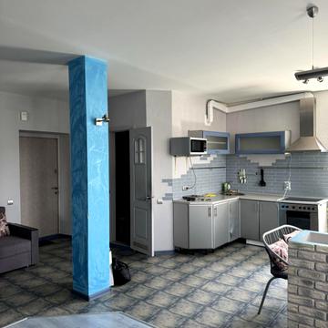 Анни Ахматової вул., 16-Б