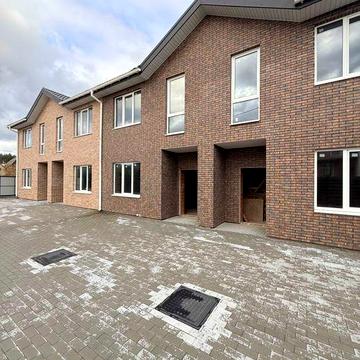 Продам Таунхаус В Місті Ірпінь. Тиха та Затишна Локація Поруч з Лісом.