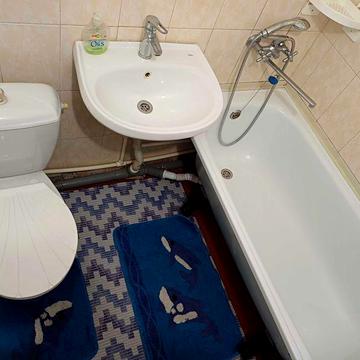 Здаю 2 кімнатну квартиру на "Колосі"