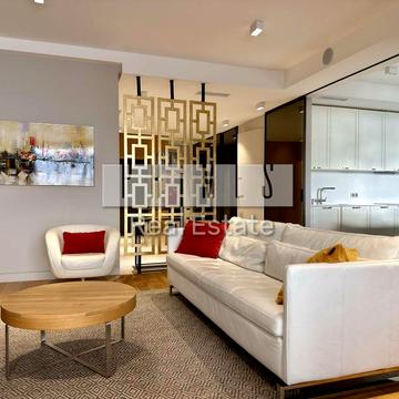 Раїси Окіпної вул., 18