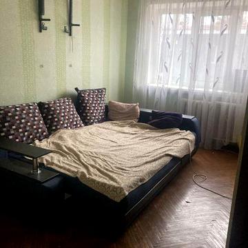 Продаю  2х кімнатну квартиру