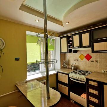 Довгострокова оренда 1к Квартира Космонавтів вулиця