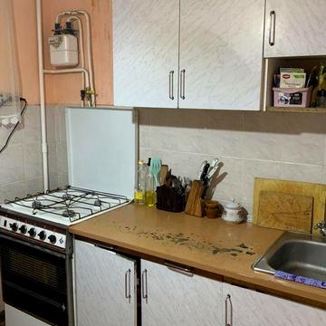 продається затишна 2-о кімнатна квартира в центрі міста