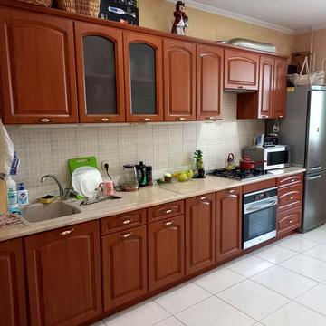 Академіка Корольова вул., 24